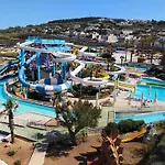 Tranquil In The Heart Of דירה